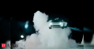 Tesla’s Roadster Is Going Full Space Mode! SpaceX Thrusters Join the Party as Production Targets 2028 🚀