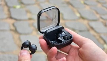 What If Your Earbuds Could Read a Nod? Samsung Galaxy Buds On Bring Gemini Live, Head Gestures and a Clip On Design